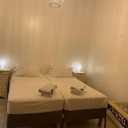Apartment Charmante Maisonnette Au Calme, Proche De Lyon Dagneux