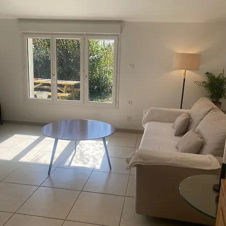 Charmante Maisonnette Au Calme, Proche De Lyon Dagneux